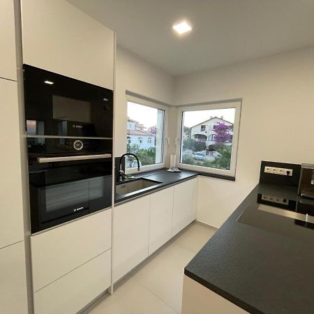 Apartment Rahat Liznjan Bagian luar foto